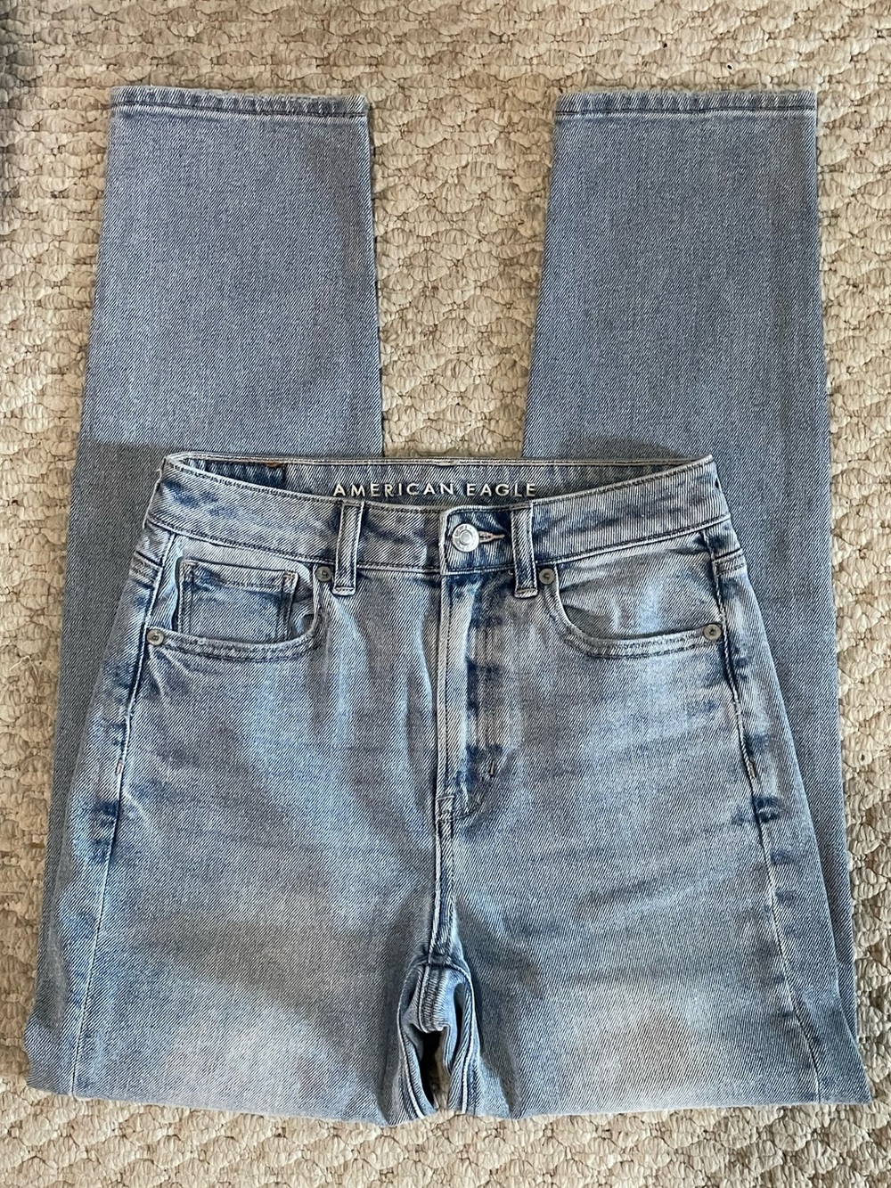 American Eagle Mom Straight Jeans